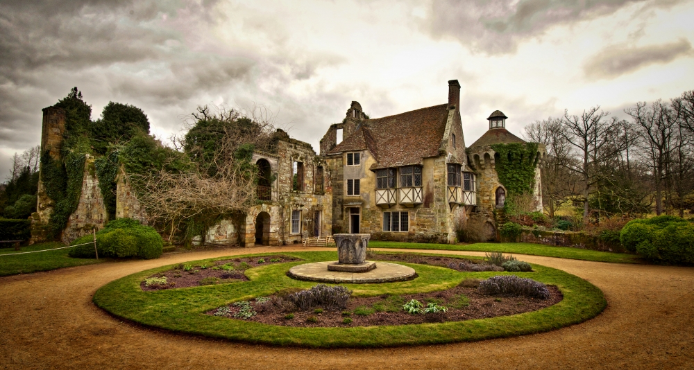 Scotney Castle